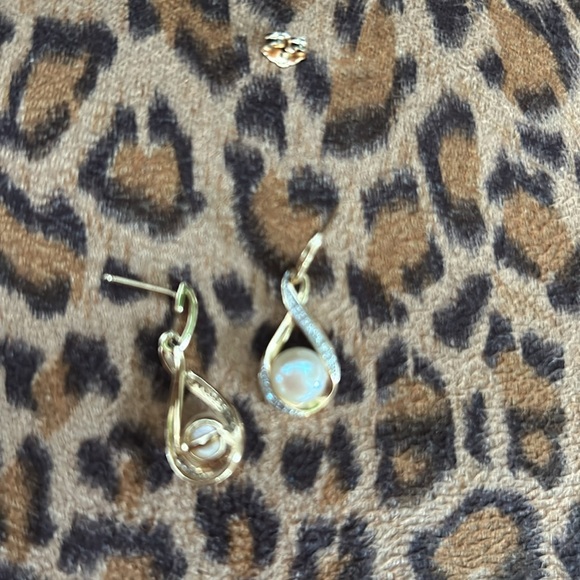 Honora 14KT Gold Freshwater Pearl & Diamond Earrings - Picture 4 of 7